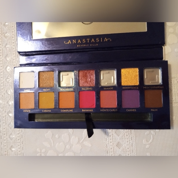 Anastasia Beverly Hills Riviera Eyeshadow Palette - Picture 4 of 15
